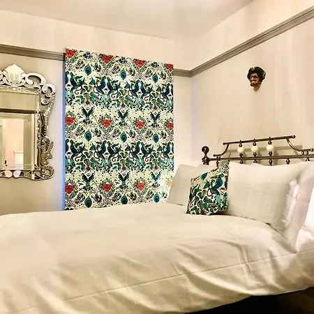 Holiday home The Pirate's Palace, - Elegant, Comfy, Fun Whitby