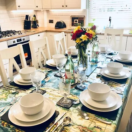 The Pirate's Palace, - Elegant, Comfy, Fun Casa vacanze Whitby